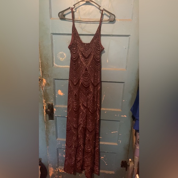 Homecoming and prom dressed - Picture 7 of 16